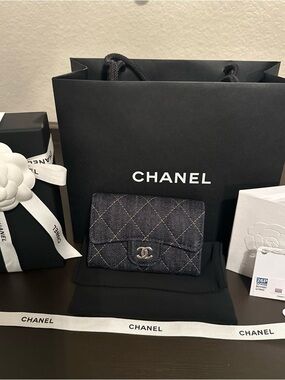 NWT CHANEL Quilted Denim Bleu Card Holder Wallet